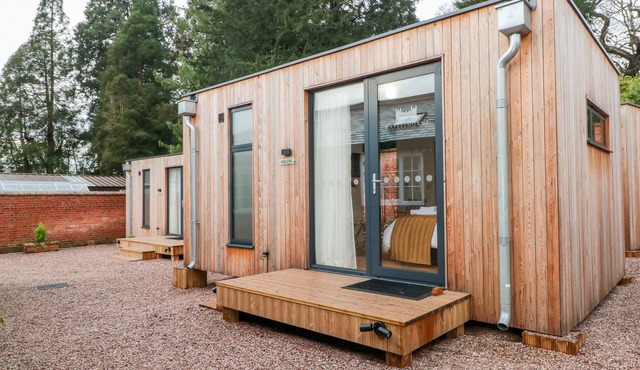 Lakeside Village Lodges & The Potting Shed