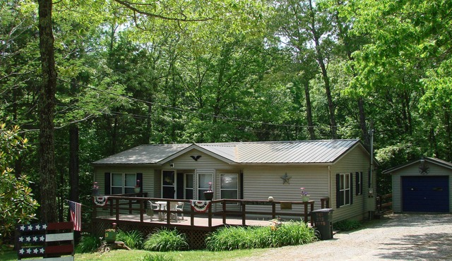 LAKETIME FUN 2 MILES FROM PARIS LANDING STATE PARK AND MARINA