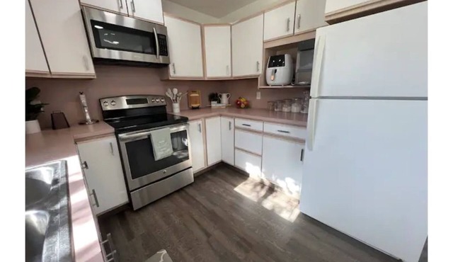 Laketown Retreat King Mattress, Traeger & More