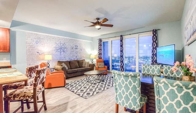 Laketown Wharf 1435 By Aneliya