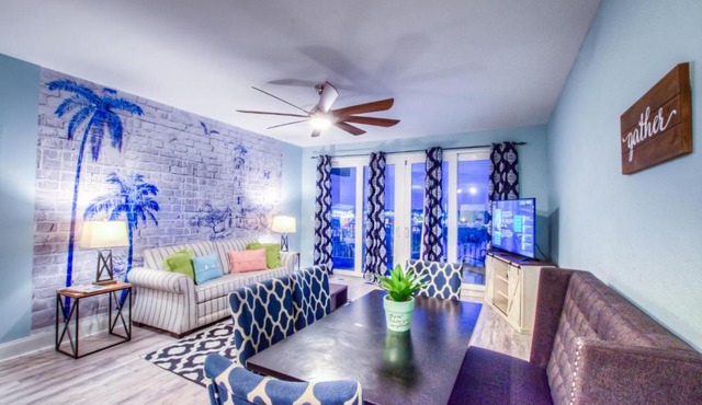 Laketown Wharf 630 By Aneliya