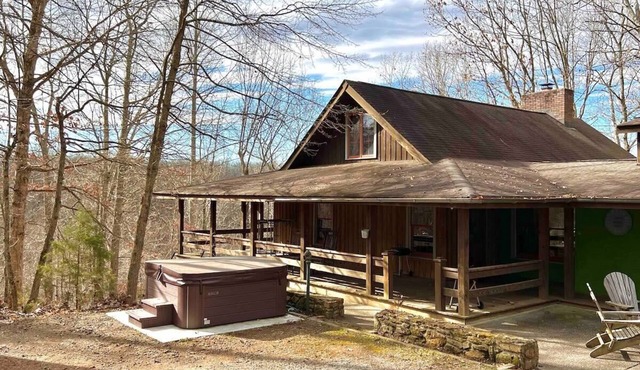 LakeTrail Lodge E-Wing- outside hottub opt LT-EW