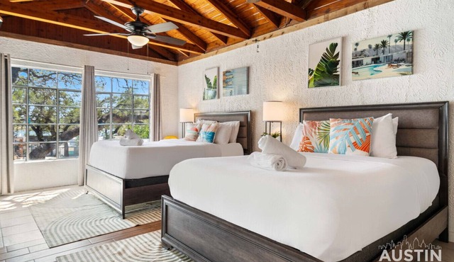 LakeTravis Bungalow 1
