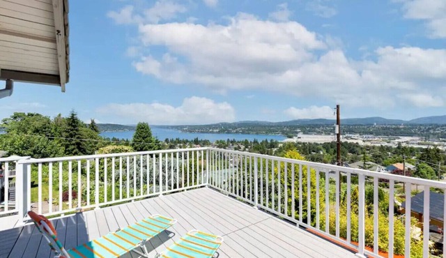 Lakeview 5b3b Retreat | Minutes to Sea-Tac & Mall