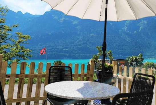 Lakeview Basement Apartment near Interlaken