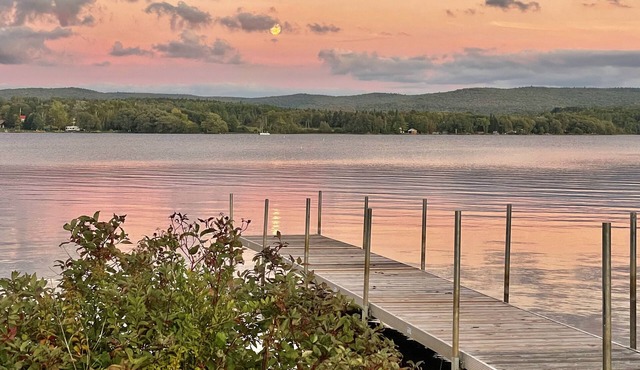 Lakeview bungalow and fishing paradise.
