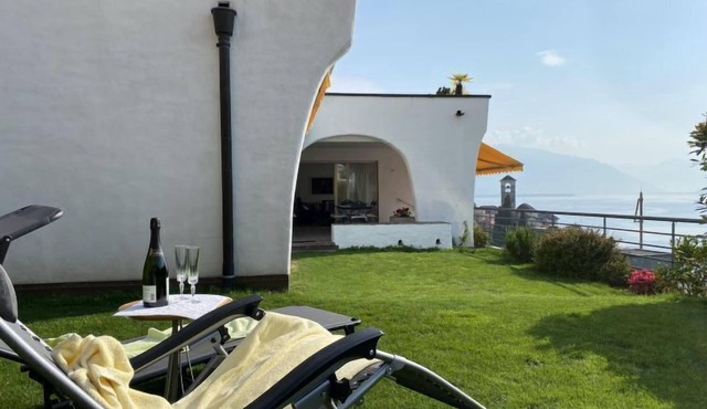 Lakeview by Interhome