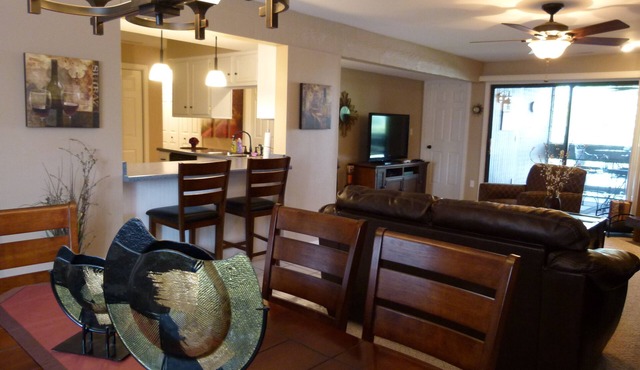 Lakeview condo, Quite vacation place, Lots of activities, Slip included!