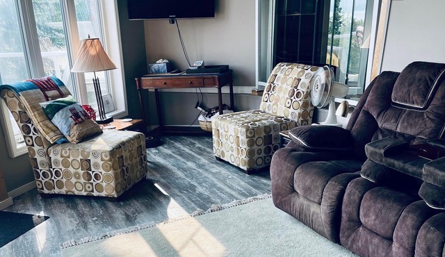 Lakeview Cottage in Buena Vista, close to Regina Beach