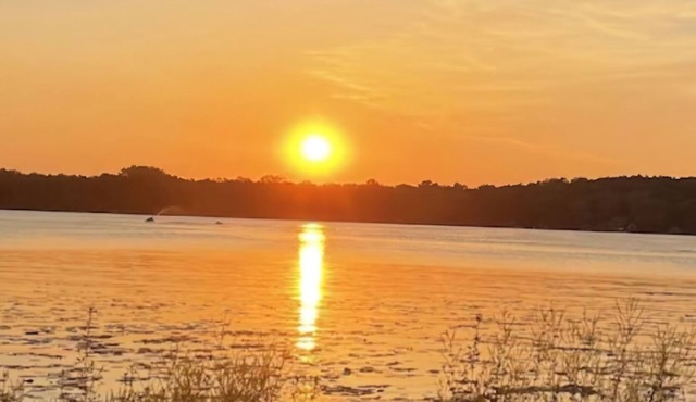 Lakeview Cottage With Perfect Sunsets