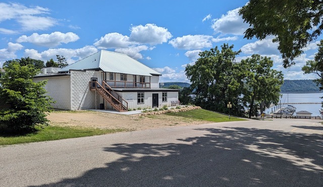 Lakeview Creamery North