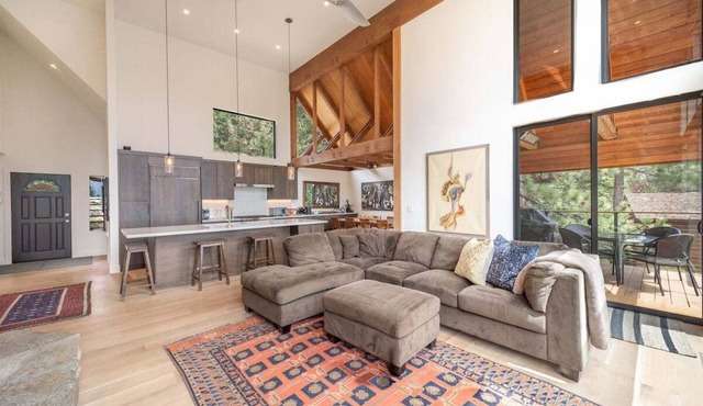 Lakeview Delight in Dollar Point Tahoe City