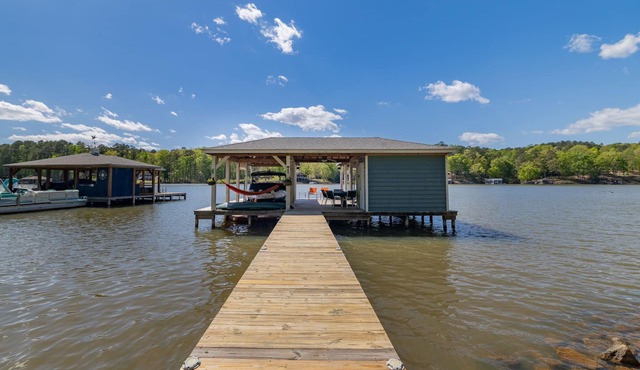 Lakeview, Dock, Rooftop, Firepit, Kayak, Games