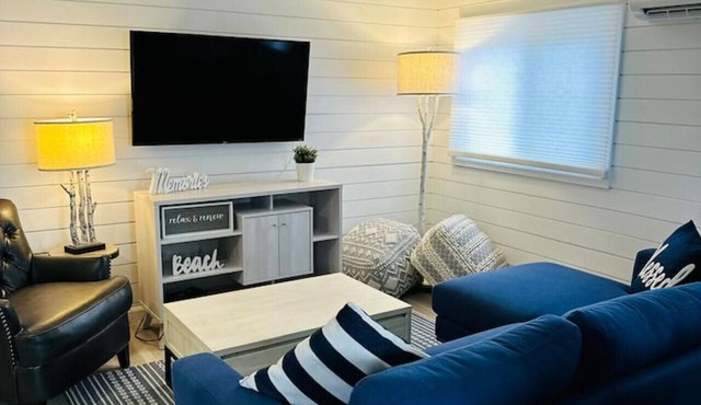 Lakeview Escape - Sparrow Lake Muskoka Beach House