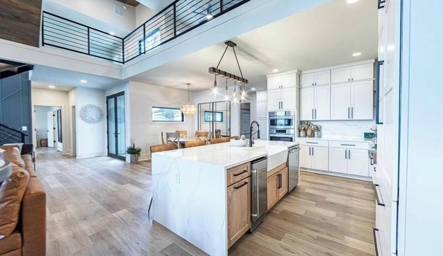 Lakeview Escapes with private dock