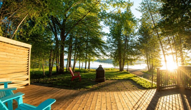 Lakeview Farmhouse Near Orillia, Lakes, Casino, Golf & Ski Resort