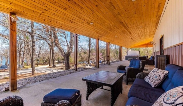 Lakeview Group Getaway Sleeps 18n