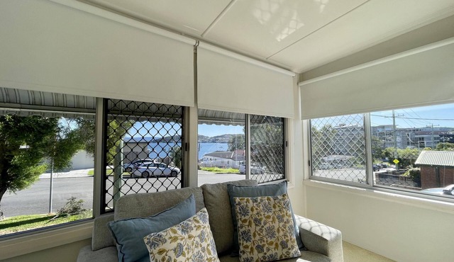 Lakeview Haven - Walk to the Lake and Shops