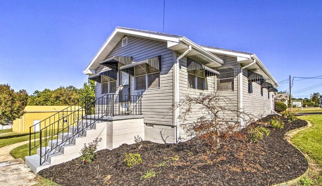 Lakeview Home - 1 Mile from Bull Shoals Lake!