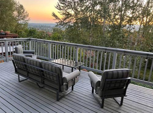 Lakeview Home by Lightrail Downtown & Airport