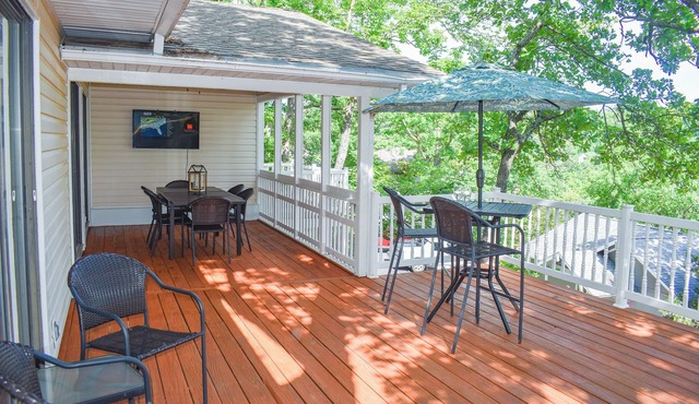 Lakeview home in Margaritaville resort area. Grill