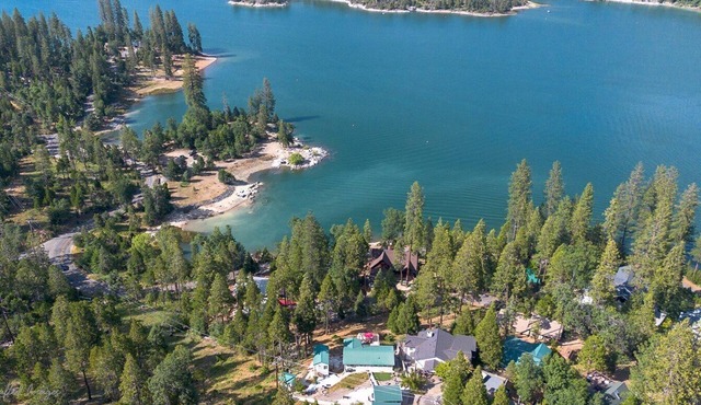 Lakeview Home Retreat with Boat slip/RV carport & Game Room/Dog Friendly!