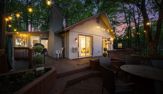 Lakeview|! HotTub| Game Room| Community Pool!