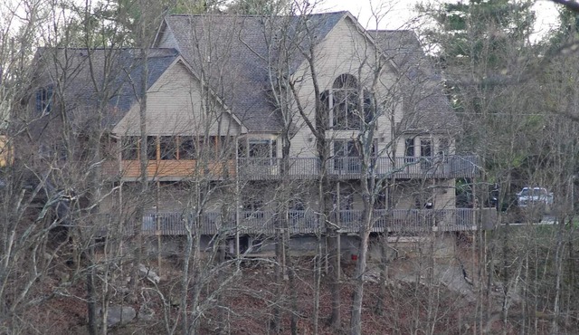 Lakeview/Lakeside Lakehouse