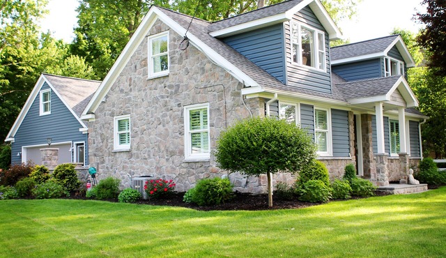 Lakeview Luxury, Lakewood 4 bdrm 2 full 2 1/2 bath. Certificate # 25-0001