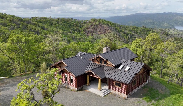 Lakeview Oak Estare in marvelous Napa