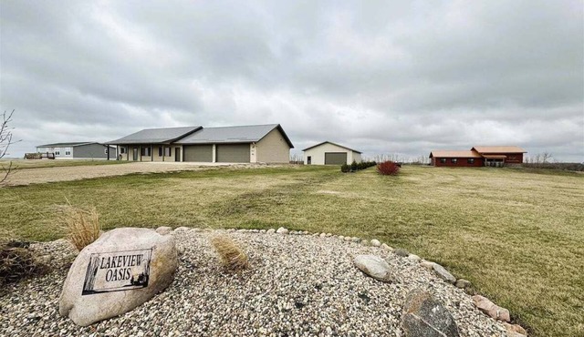 Lakeview Oasis at Waubay Lake