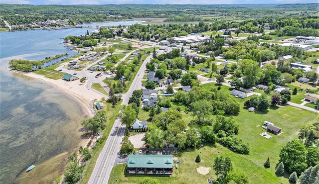 Lakeview Retreat - 2 bedroom - 3 bathrooms