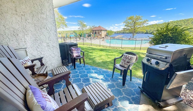 "Lakeview Retreat" 2min to Ski, 10min to Waterpark, Fireplace, 10min to Raceway