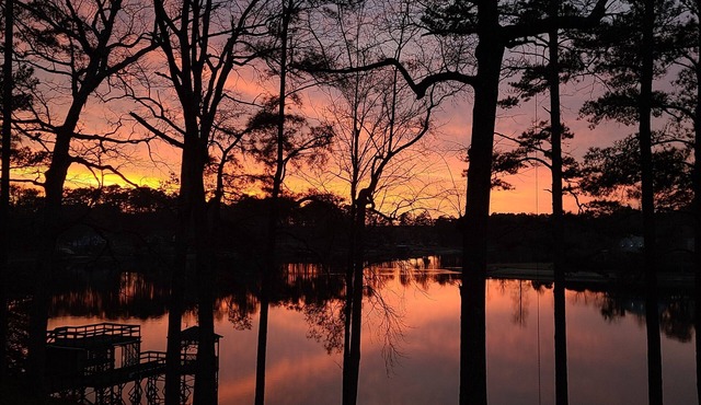 Lakeview Retreat - 30+min. from Southern Pines