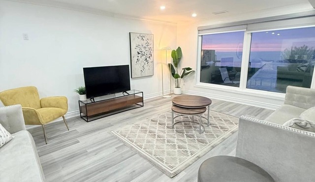 Lakeview retreat closer to Toronto and Niagara Area