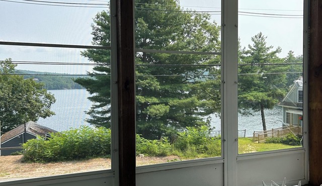 Lakeview Retreat Pets Beach Boat Couples sleeps 4