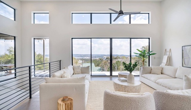 Lakeview Retreat: Terrace + BBQ