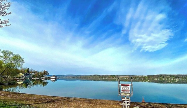 Lakeview retreat with beach access. Stylish home just steps from Deep Run Beach.