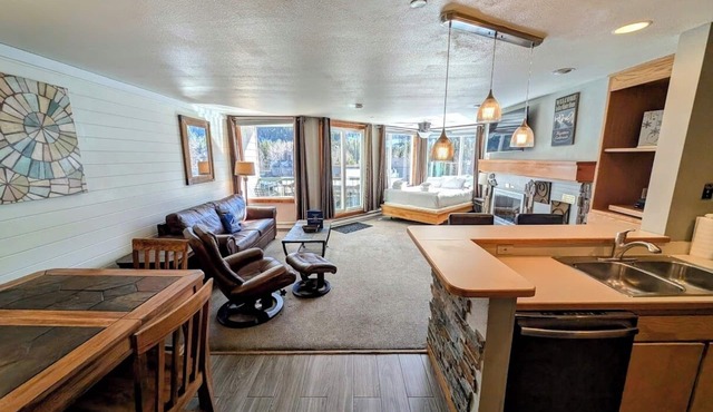 Lakeview Studio | Balcony + Pool + Trails