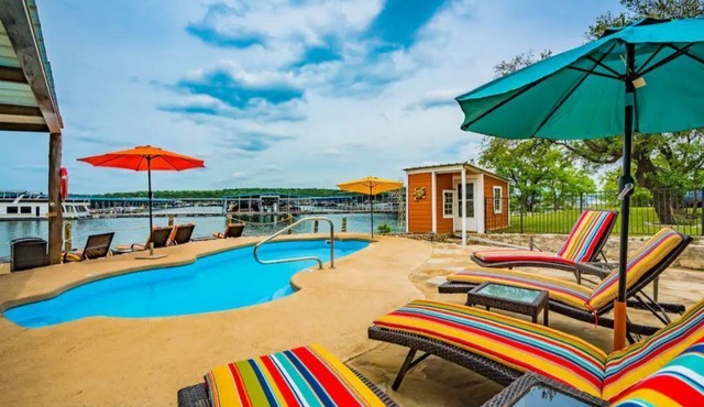 Lakeway oasis