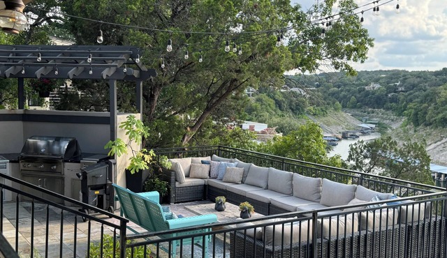 Lakeway Waterfront, Lake Travis, Private Dock & Hot Tub