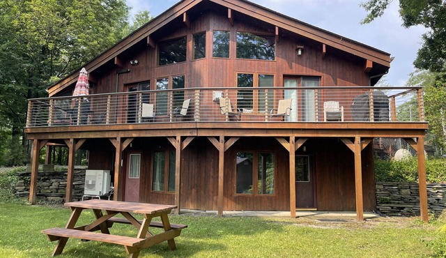 Lakewood Lodge with Cayuga Lake Vistas