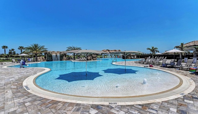 Lakewood National - amenity filled golfing community! Pet friendly