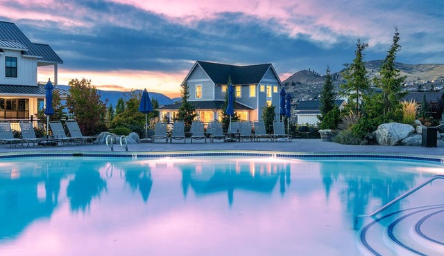 Lakey Stars at The Lookout at Lake Chelan