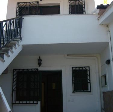 Lakis apartments