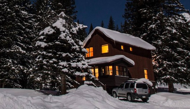 Lamar Valley Cabins are spacious modern-rustic cabins one mile from Yellowstone