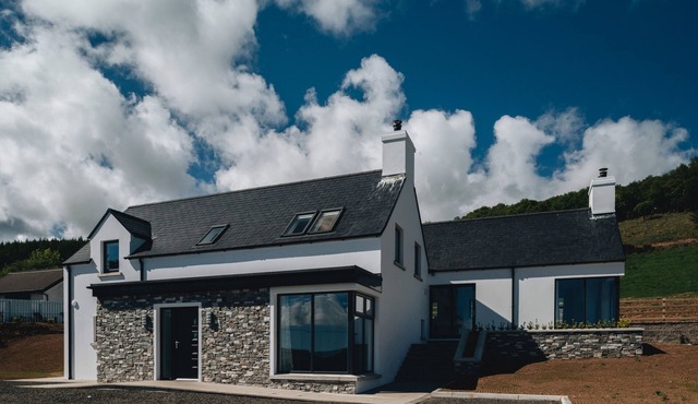 LAMB COTTAGE, pet friendly, with open fire in Ballycastle