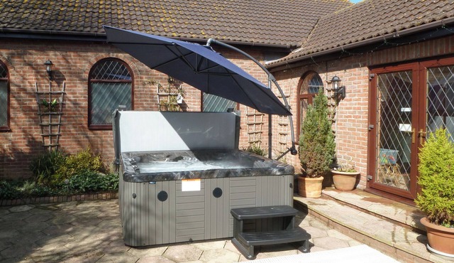 Lambourne House - UKC2831