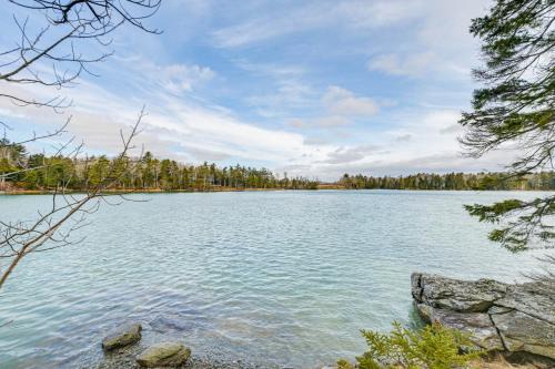 Lamoine Cabin with Deck about 16 Mi to Acadia Natl Park