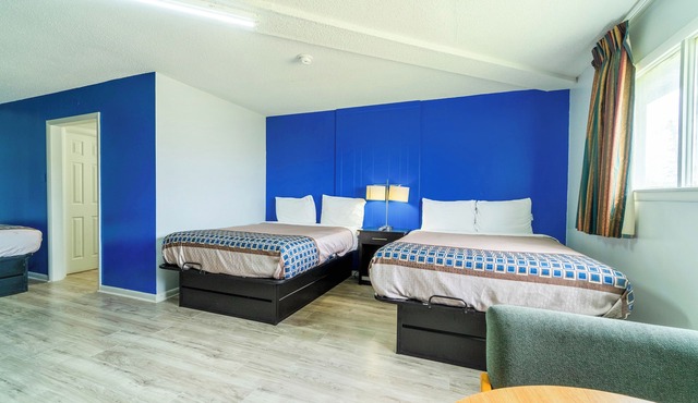 Lamplighter Inn By OYO Independence